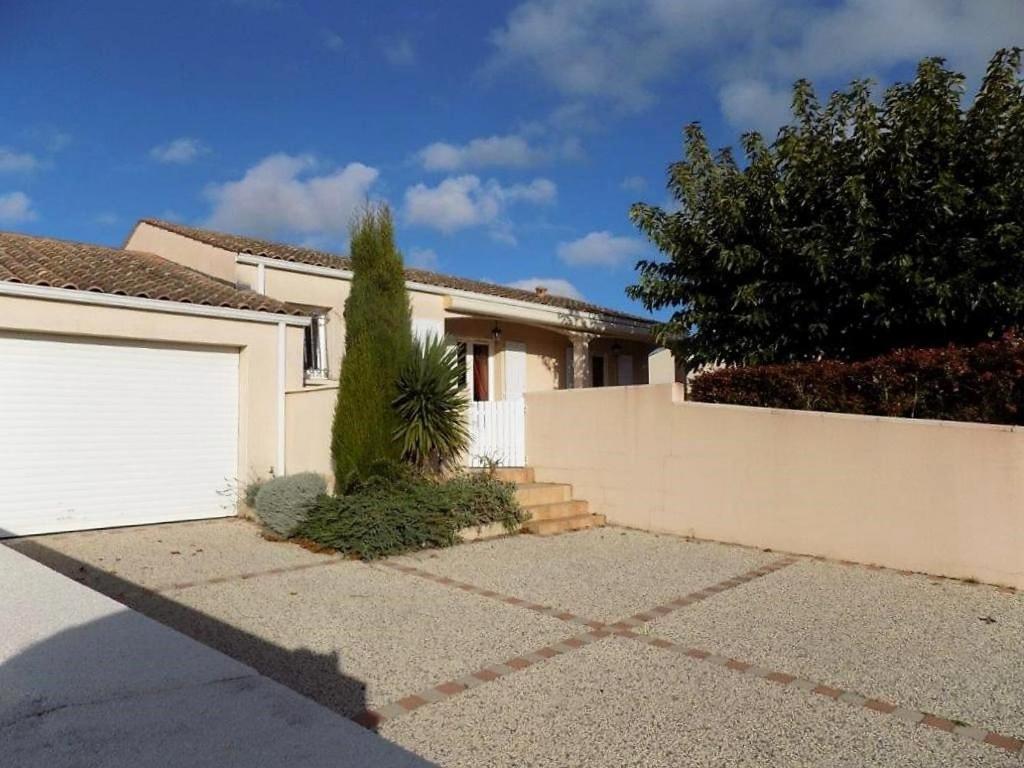 St Palais Sur - Belles Prestations Pour Cette Maison Individuelle *